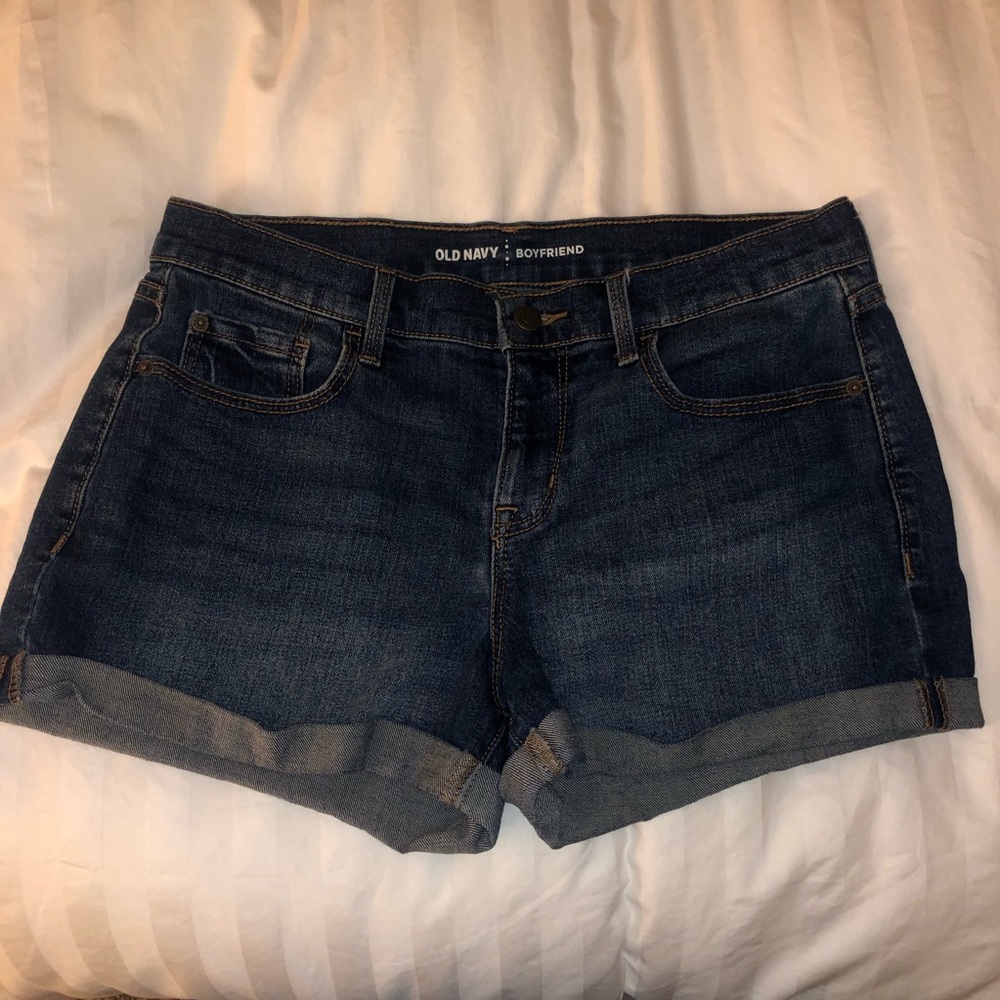 Old navy boyfriend shorts